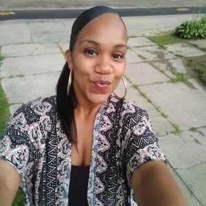 Meet your Posher, Ana